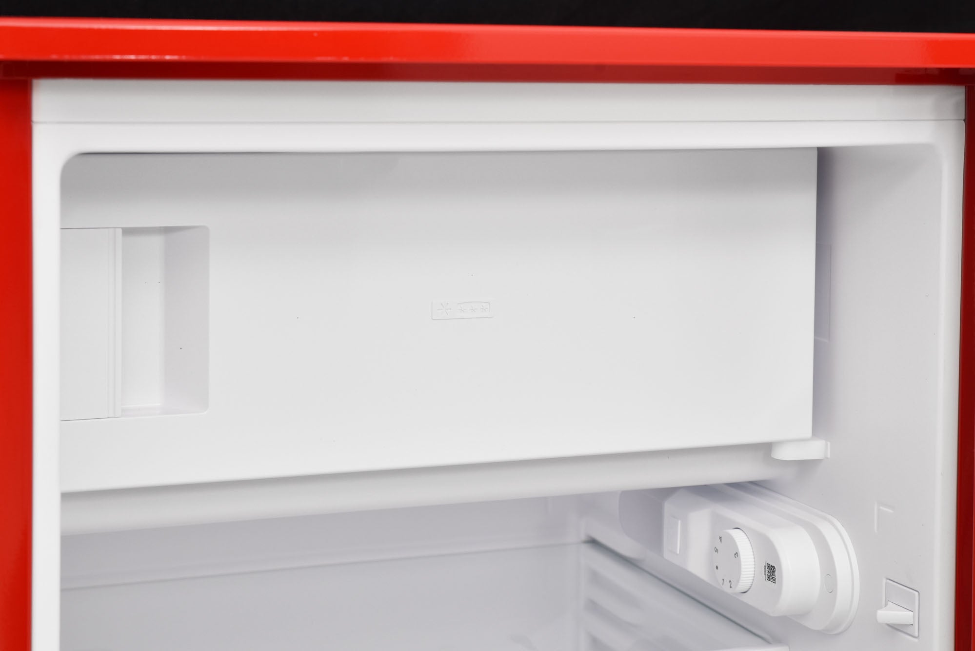 Vestel x Aslı Filinta Retro TT14021 Red Çini Kühlschrank